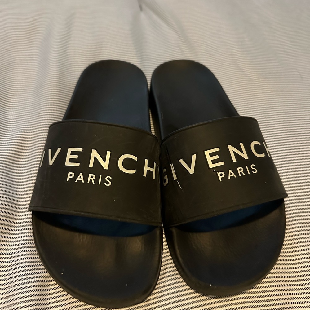 GIVENCHY slide sandals!